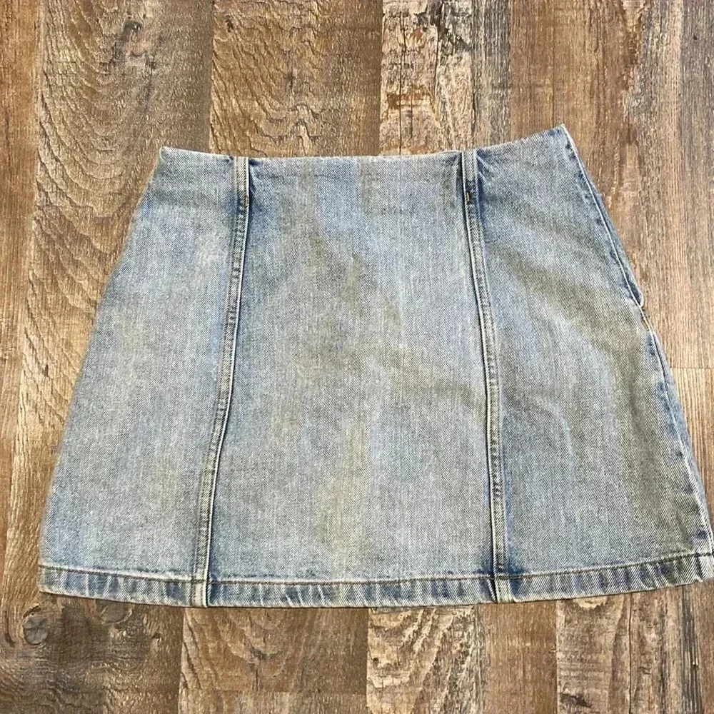 Aritzia Wilfred Free  | Button Down Jean Skirt - Picture 6 of 6